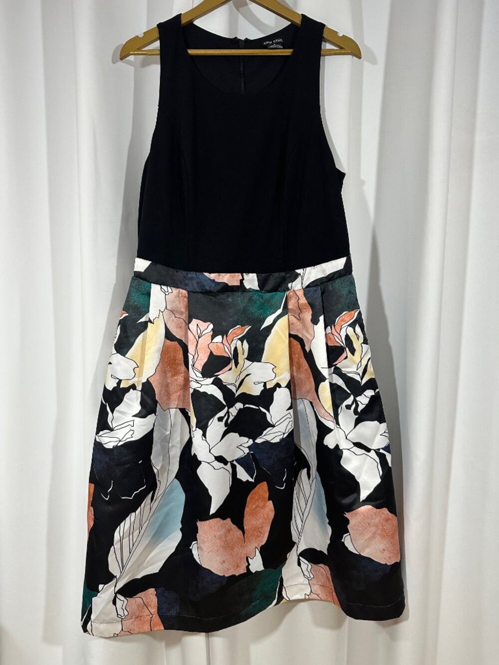 City Chic Floral Fit & Flare Dress Plus Size S US 16 Sleeveless Midi